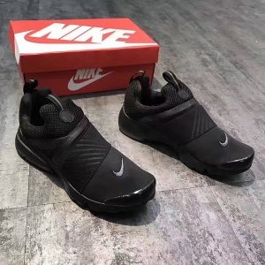 耐克跑鞋最新款