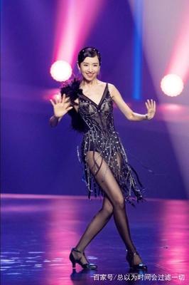 中国风衣服配什么鞋子