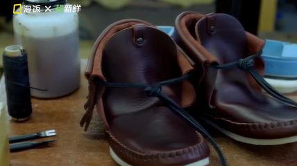 洗皮鞋