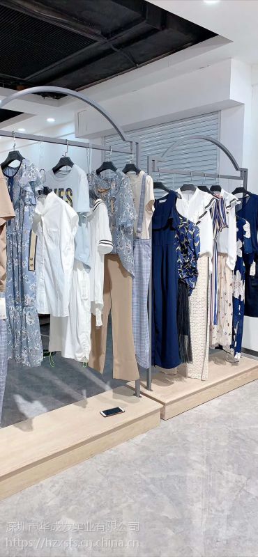女装实体店品牌