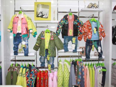 儿童衣服店加盟
