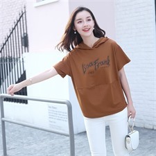 焦糖色短袖配什么裤子