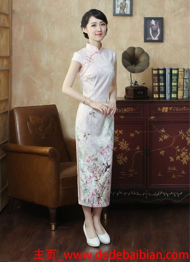 穿着旗袍