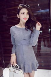 背心裙内搭什么衣服