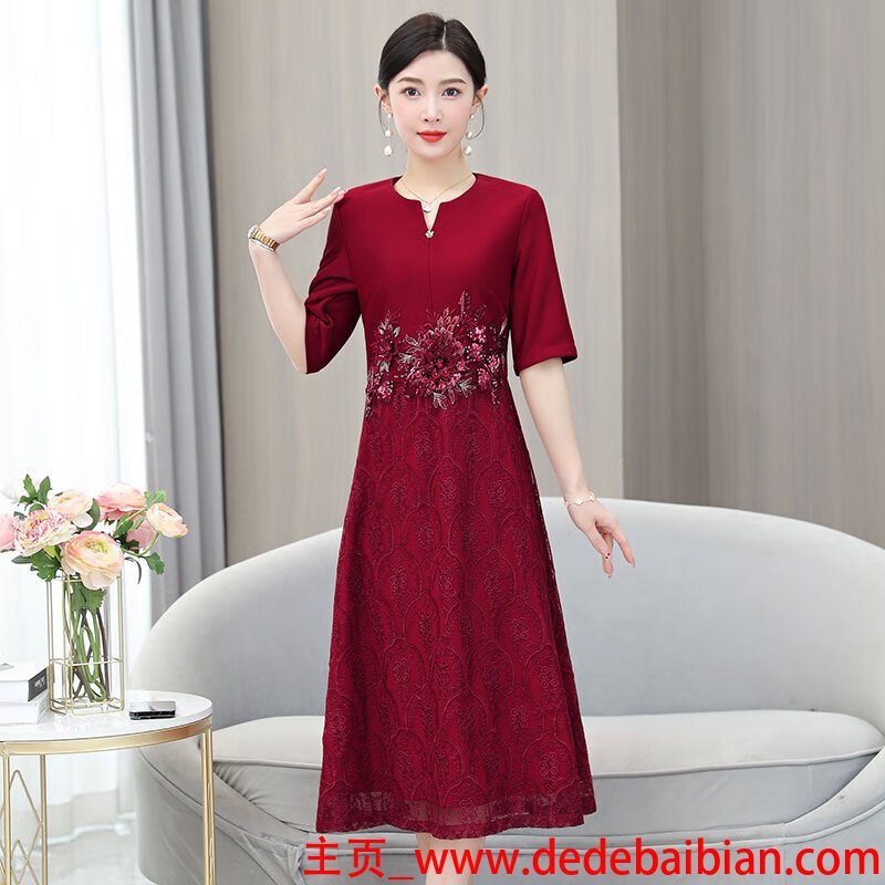 妈妈参加女儿婚礼服装