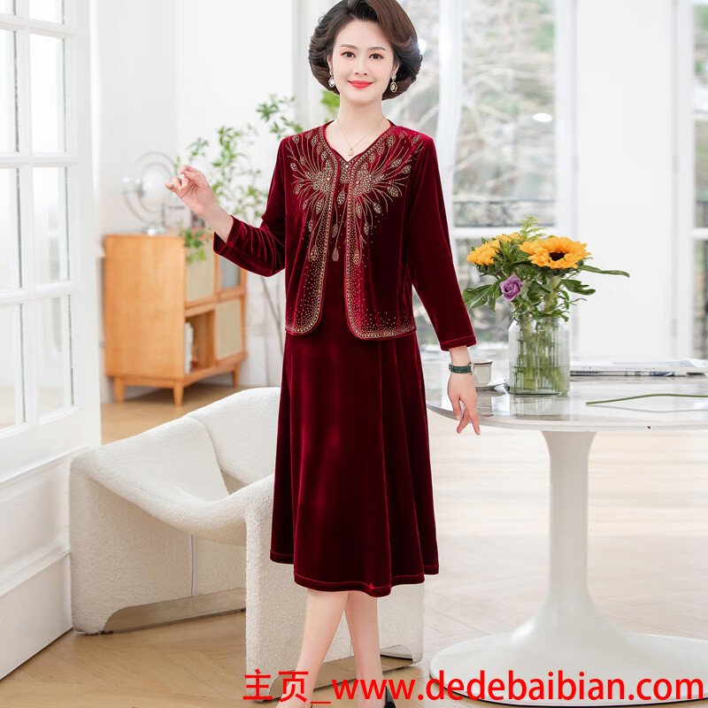 妈妈参加女儿婚礼服装