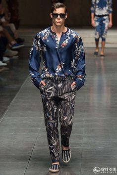 摩登衣服