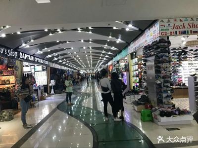 亚太新阳服饰礼品市场