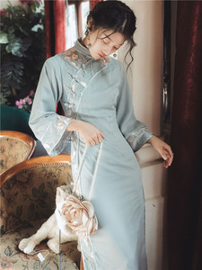 倒大袖旗袍