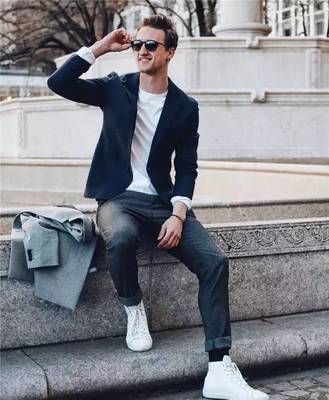 蓝色西装配什么鞋子