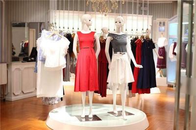 服装店怎么吸引顾客
