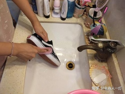 怎么刷鞋子