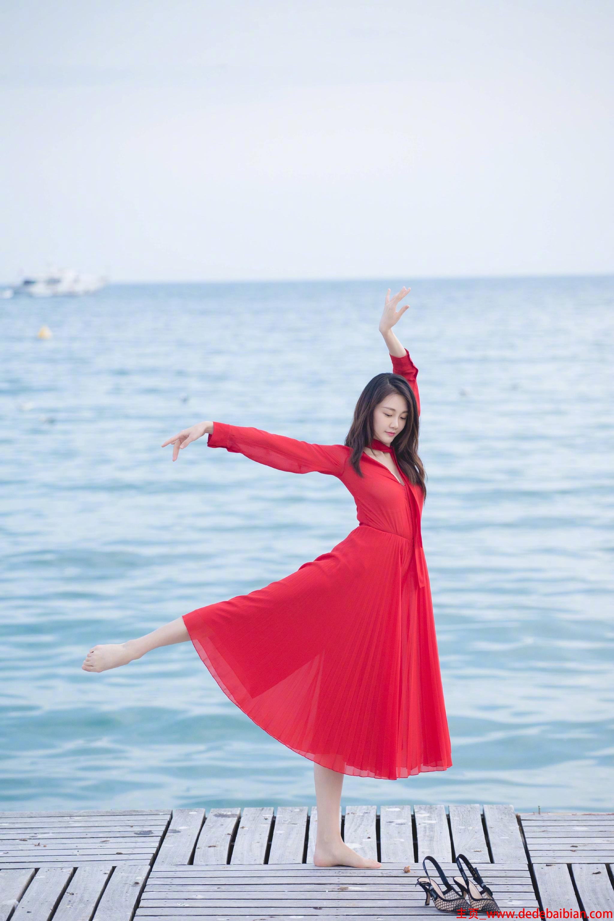 红裙子