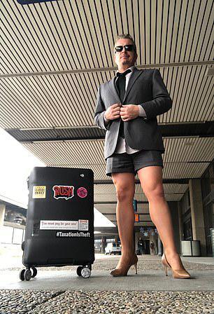 男穿女式高跟鞋