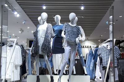 服装店铺名字