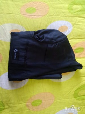 西服怎么折叠放行李箱