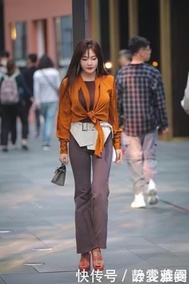 橘色的裤子配什么颜色的上衣