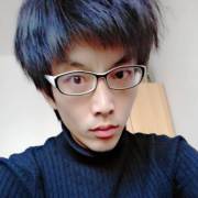草绿色裤子搭配上衣图