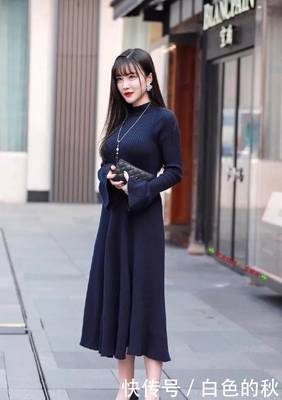 黑色针织长裙怎么搭配