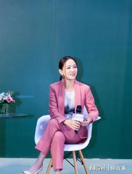 适合27岁女人穿的衣服