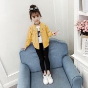 中大童女孩外套搭配什么裤子好看？__穿搭技巧
