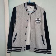 中学生个性外套搭配什么裤子好看？__穿搭技巧