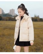 中学生女生冬季外套搭配什么裤子好看？__穿搭技