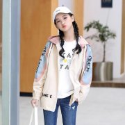 中学生女装春外套搭配什么裤子好看？__穿搭技巧