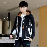中学生男装外套黑白搭配什么裤子好看？__穿搭技