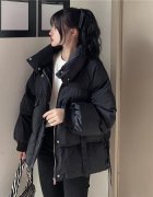 中学生黑色外套搭配什么裤子好看？__穿搭技巧