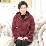 中年加肥加大女秋外套大衣搭配什么裤子好看？