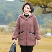 中年女士外套冬装搭配什么裤子好看？__穿搭技巧