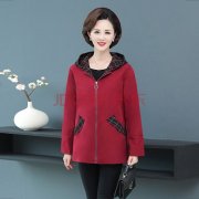 中年尼龙外套女搭配什么裤子好看？__穿搭技巧