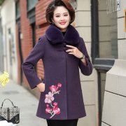 中年秋冬大外套女装外套女装搭配什么裤子好看