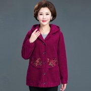 中老年人外套衣服搭配什么裤子好看？__穿搭技巧