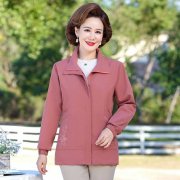 中老年女春秋装外套新款搭配什么裤子好看？_