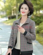 中老年春秋女短外套搭配什么裤子好看？__穿搭技