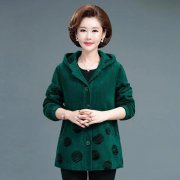 中老年条绒外套搭配什么裤子好看？__穿搭技巧