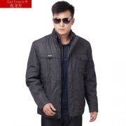 中老年男士冬装外套新款搭配什么裤子好看？_