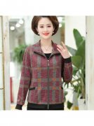 中老年薄夹克外套女搭配什么裤子好看？__穿搭技