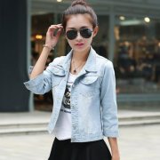 中袖外套衣服搭配什么裤子好看？__穿搭技巧__图