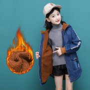 中长外套大童搭配什么裤子好看？__穿搭技巧__图