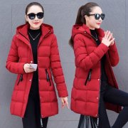 中长新款女棉衣外套搭配什么裤子好看？__穿搭技