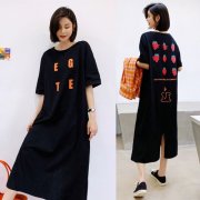 中长款t恤连衣裙外套搭配什么裤子好看？__穿搭