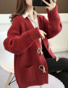 中长款均码毛衣外套多长搭配什么裤子好看？_