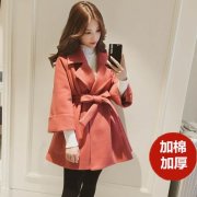 中长款韩版毛呢外套女搭配什么裤子好看？__穿搭