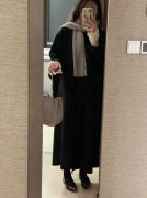 中长款黑色外套搭配什么裤子好看？__穿搭技巧