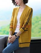 中长毛衣外套开衫搭配什么裤子好看？__穿搭技巧