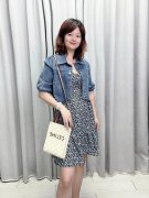 中长牛仔外套碎花短裙搭配什么裤子好看？__穿搭