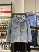 以纯衣服外套搭配什么裤子好看？__穿搭技巧__图